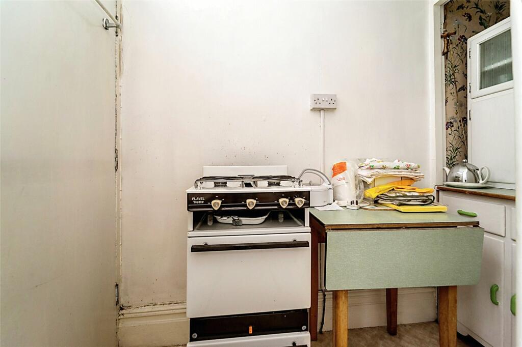 3 bedroom terraced house for sale in Brown Street East, Colne