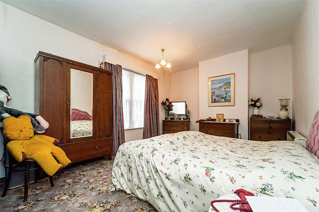 3 bedroom terraced house for sale in Brown Street East, Colne