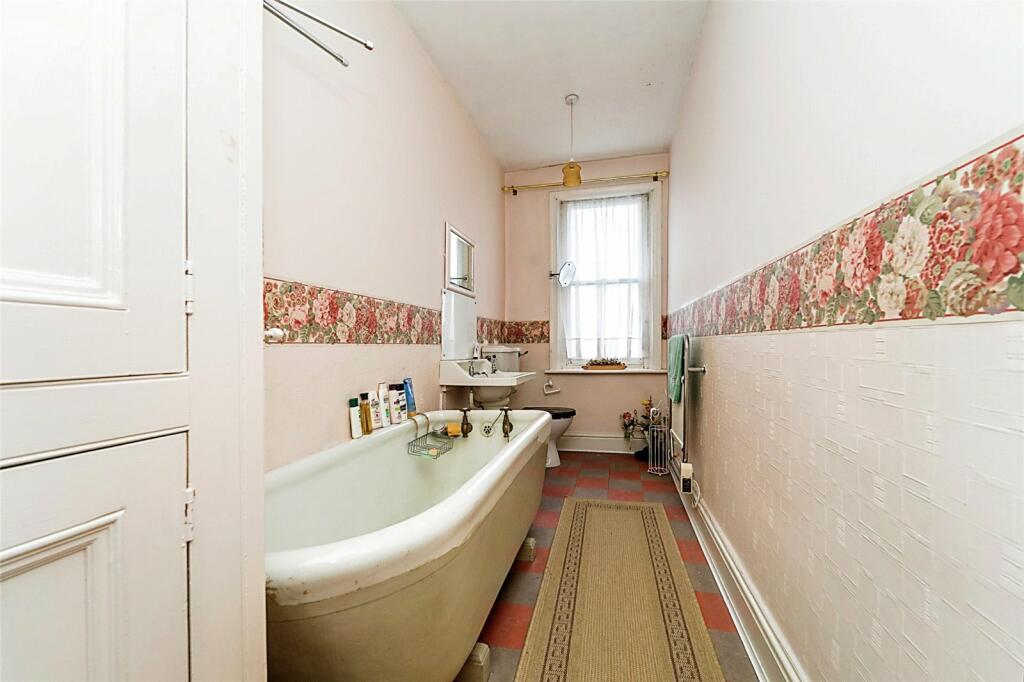 3 bedroom terraced house for sale in Brown Street East, Colne