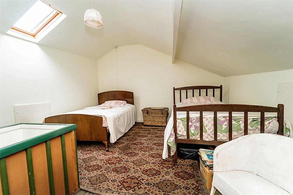 3 bedroom terraced house for sale in Brown Street East, Colne