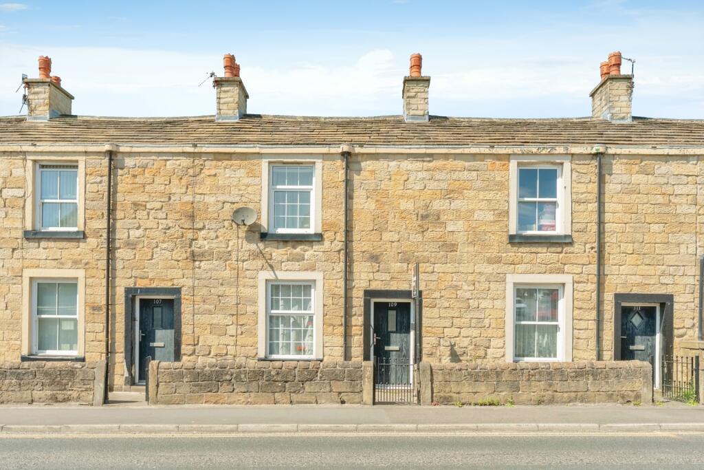 2 bedroom terraced house