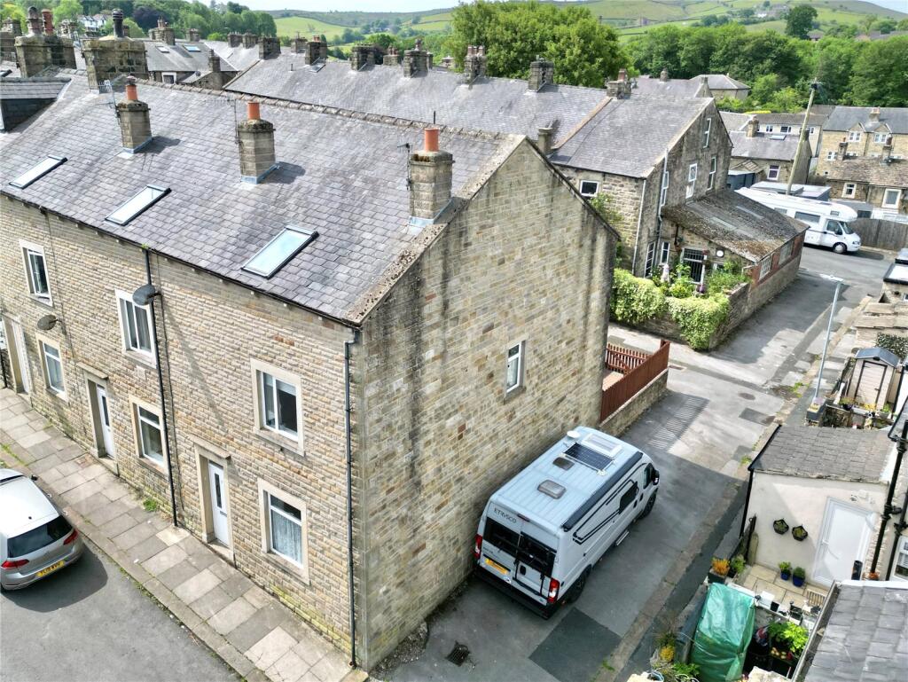 Main image of property: Wellington Street, BARNOLDSWICK, Lancashire, BB18