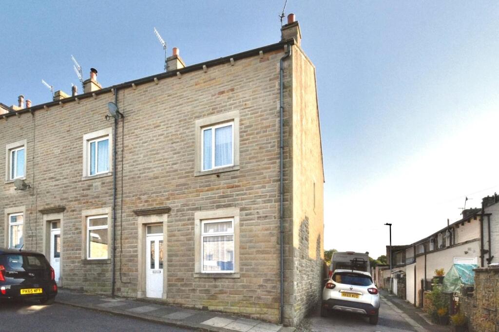 Main image of property: Wellington Street, BARNOLDSWICK, Lancashire, BB18