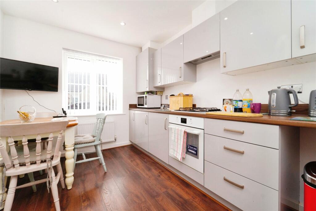 Additional property image - Tum Hill Close, Colne, BB8