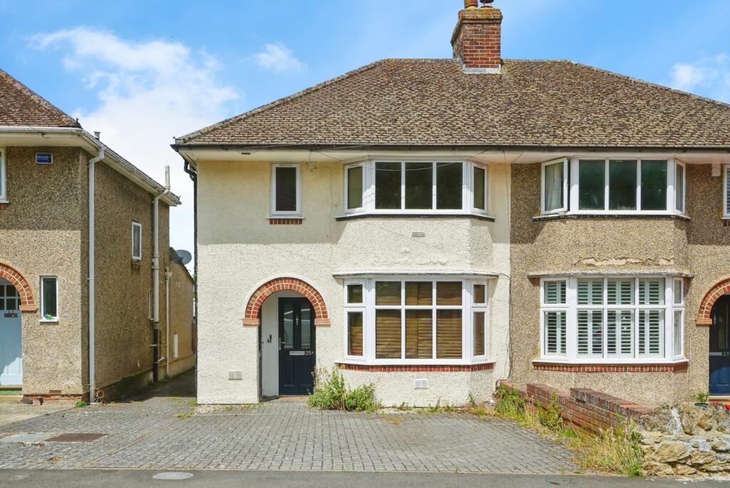 Main image of property: Grovelands Road, Headington, Oxford, Oxfordshire, OX3