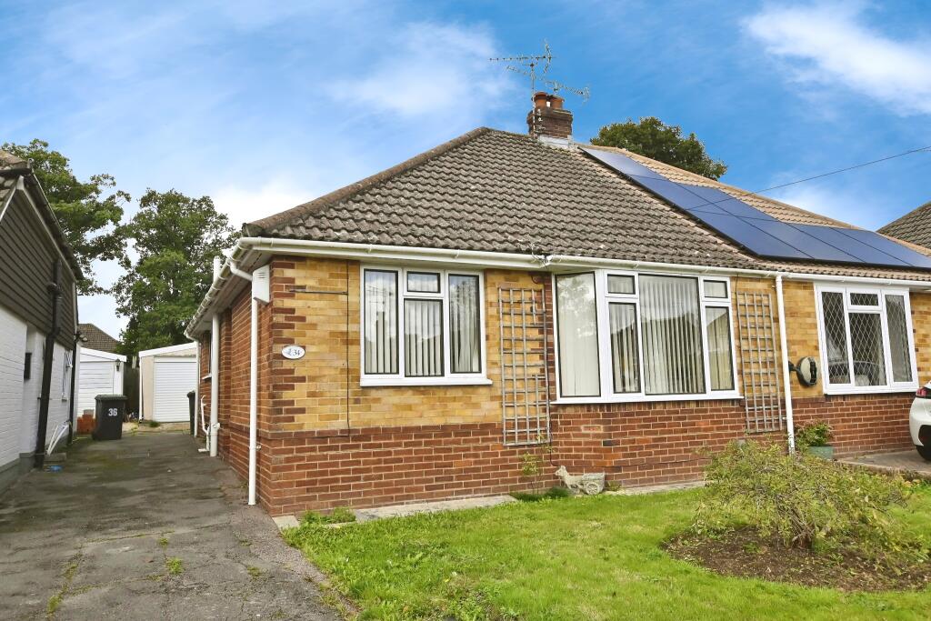 Main image of property: Rowan Avenue, Waterlooville, Hampshire, PO8