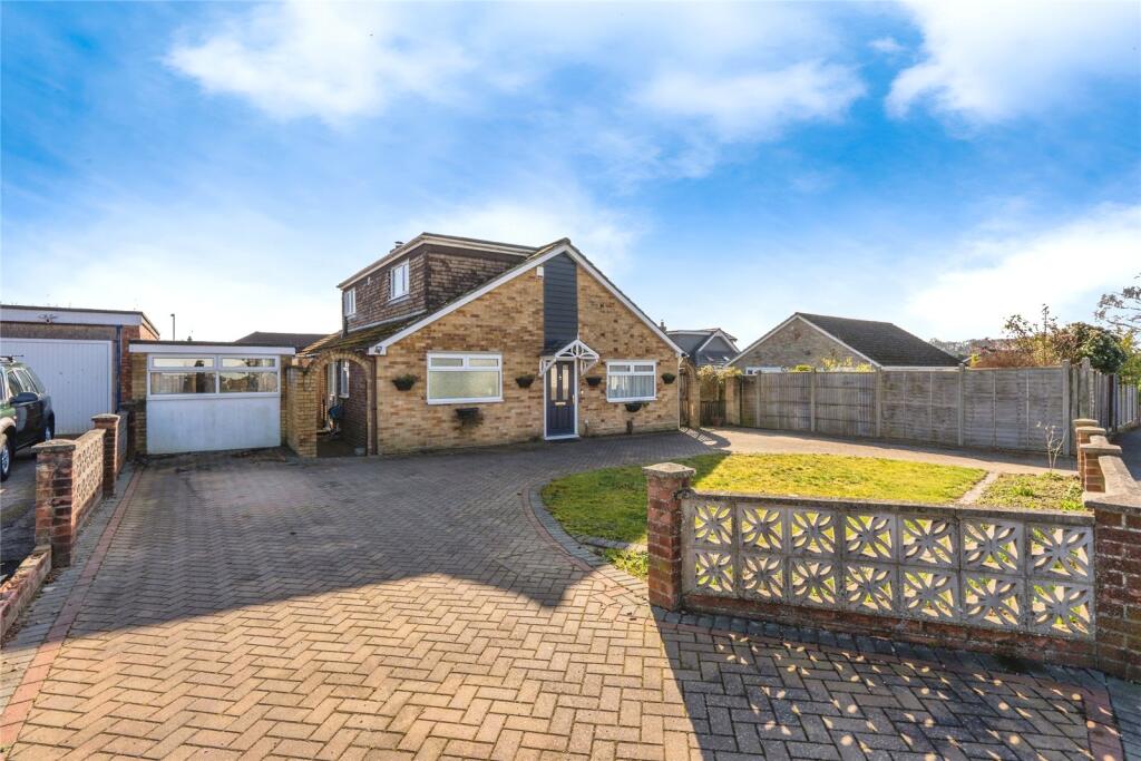 Main image of property: Spring Vale, Waterlooville, Hampshire, PO8