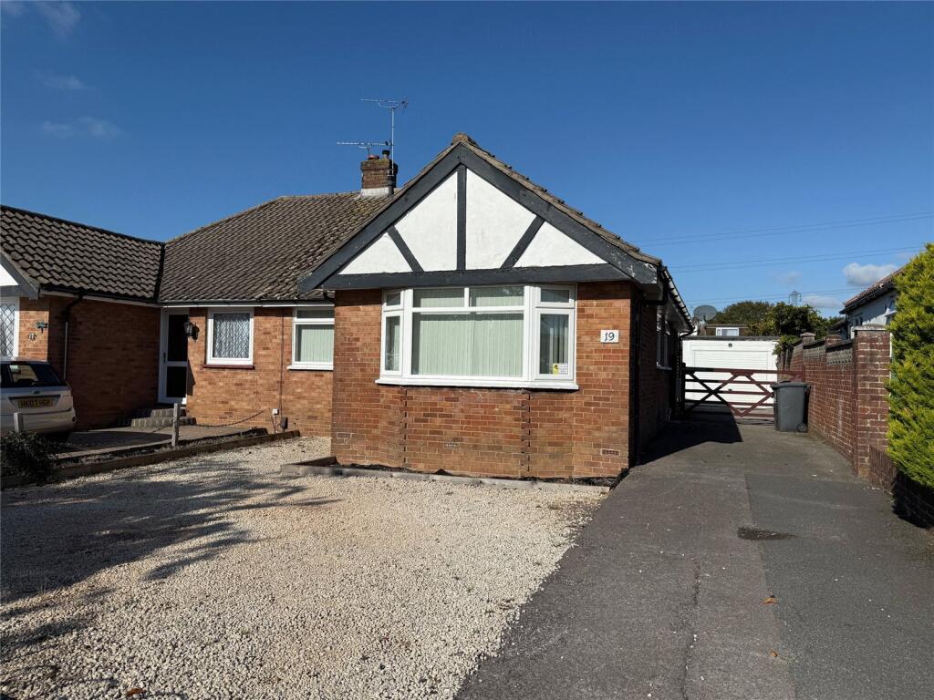 Main image of property: Sunnymead Drive, Waterlooville, Hampshire, PO7