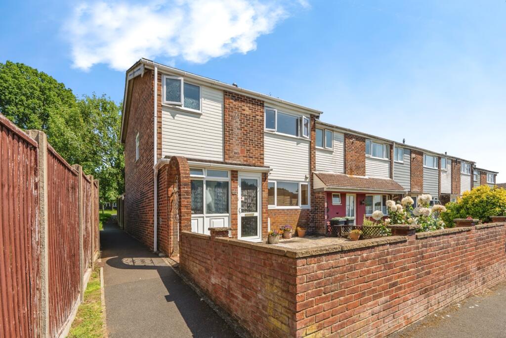 Main image of property: Harcourt Close, Waterlooville, Hampshire, PO8