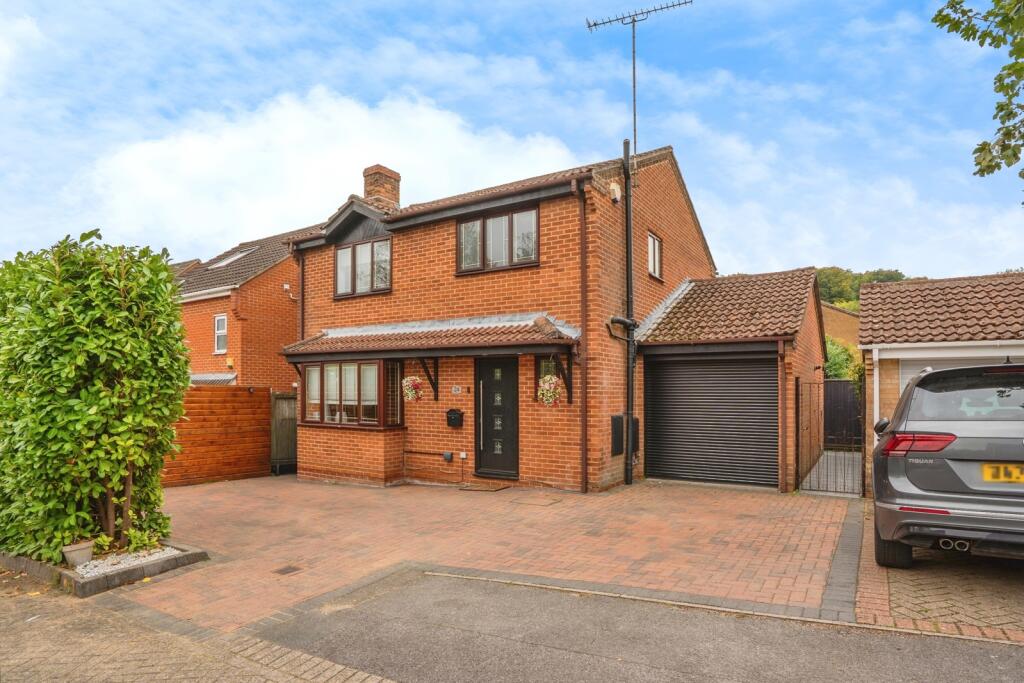 Main image of property: Lovage Way, Waterlooville, Hampshire, PO8
