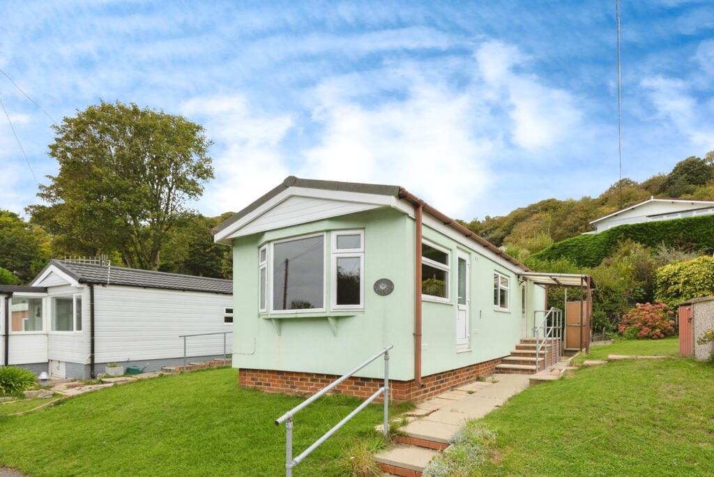 Main image of property: Cliffdale Gardens, Cosham, Portsmouth, Hampshire, PO6