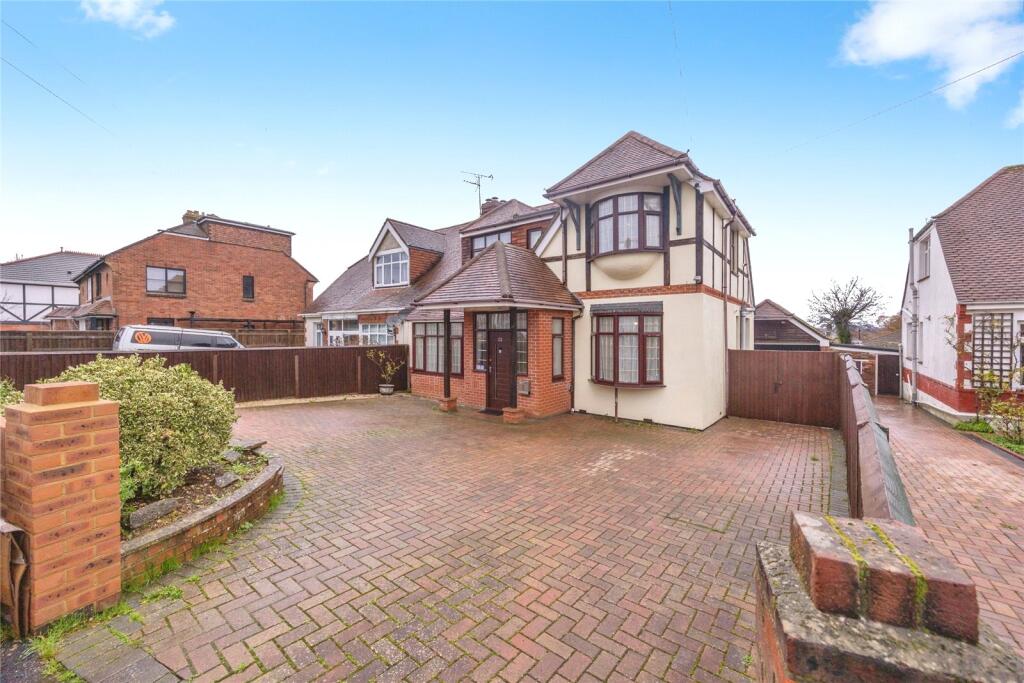 Main image of property: The Dale, WATERLOOVILLE, Hampshire, PO7