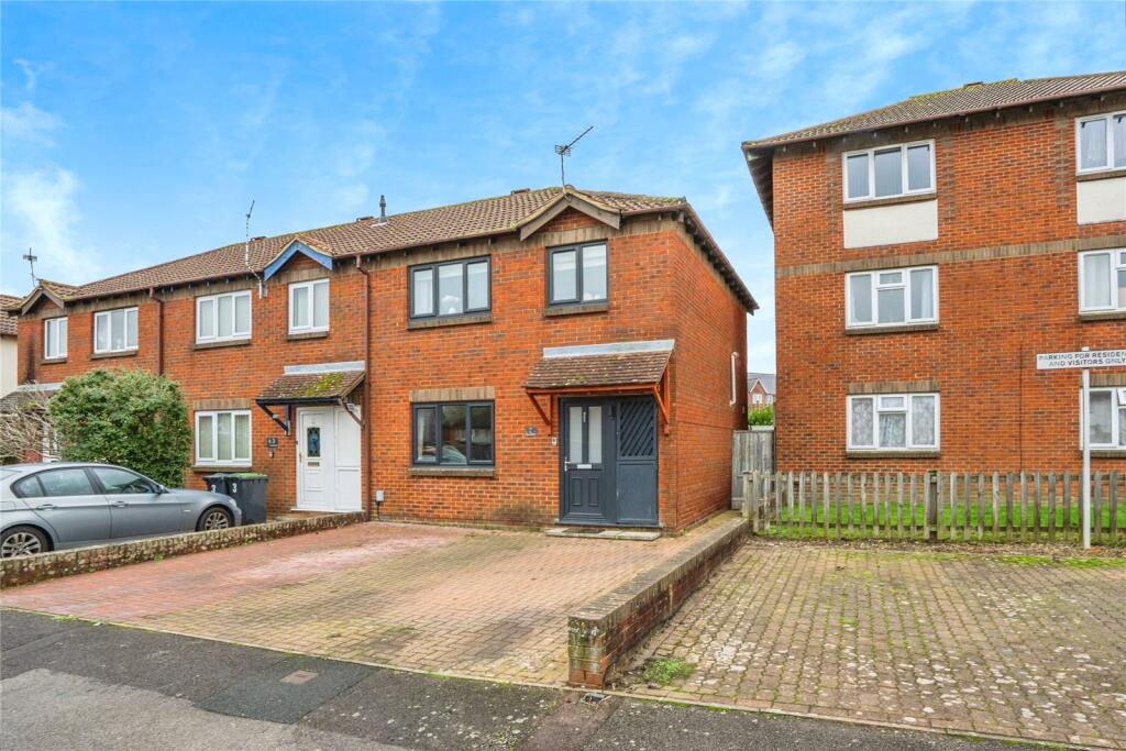 Main image of property: Forest End, Waterlooville, Hampshire, PO7