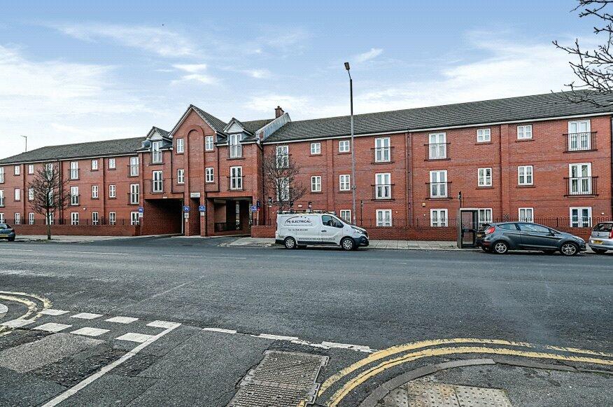 2 bedroom flat for sale in Bridge Road, Crosby, Liverpool, L23