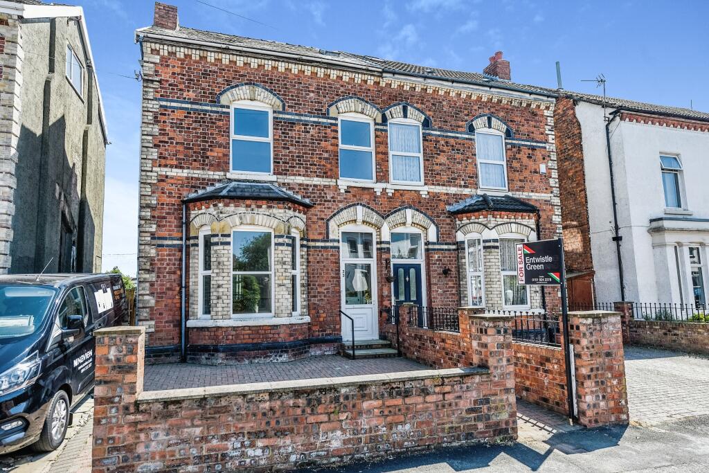 5 bedroom semidetached house for sale in Rossett Road, Liverpool