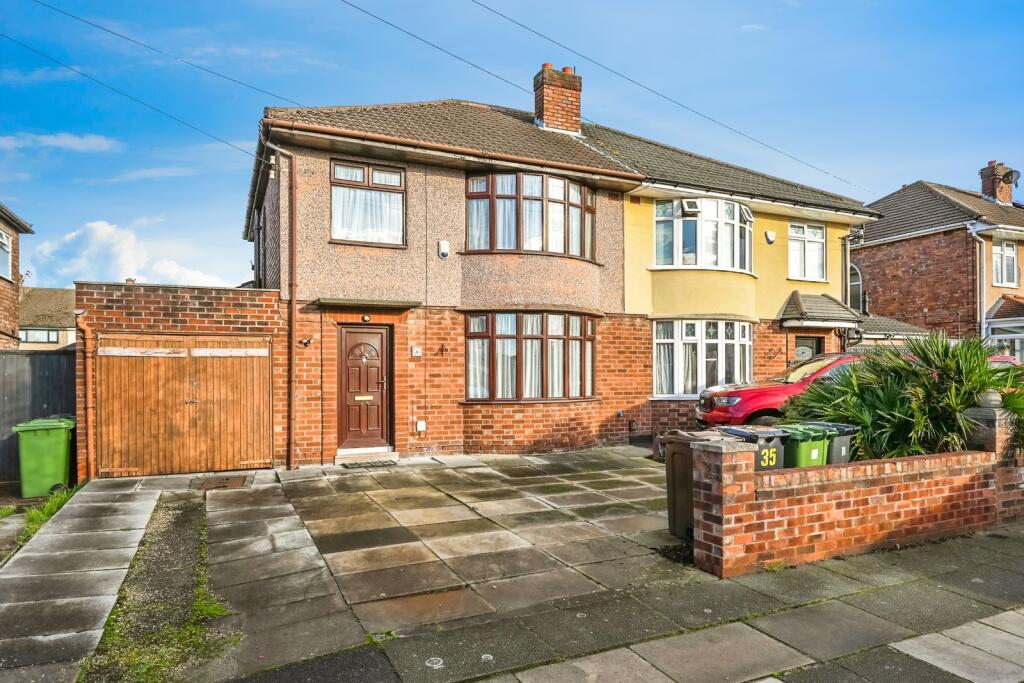 Main image of property: Edgemoor Drive, Crosby, Liverpool, Merseyside, L23