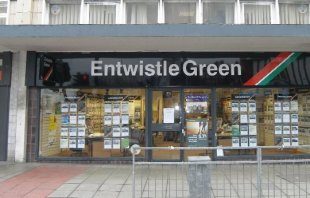 Entwistle Green, Crosbybranch details