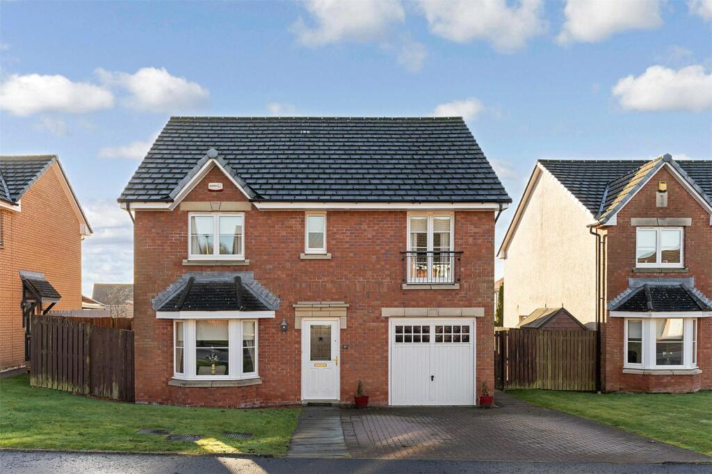 4 bedroom detached house for sale in Honeysuckle Drive, Cumbernauld