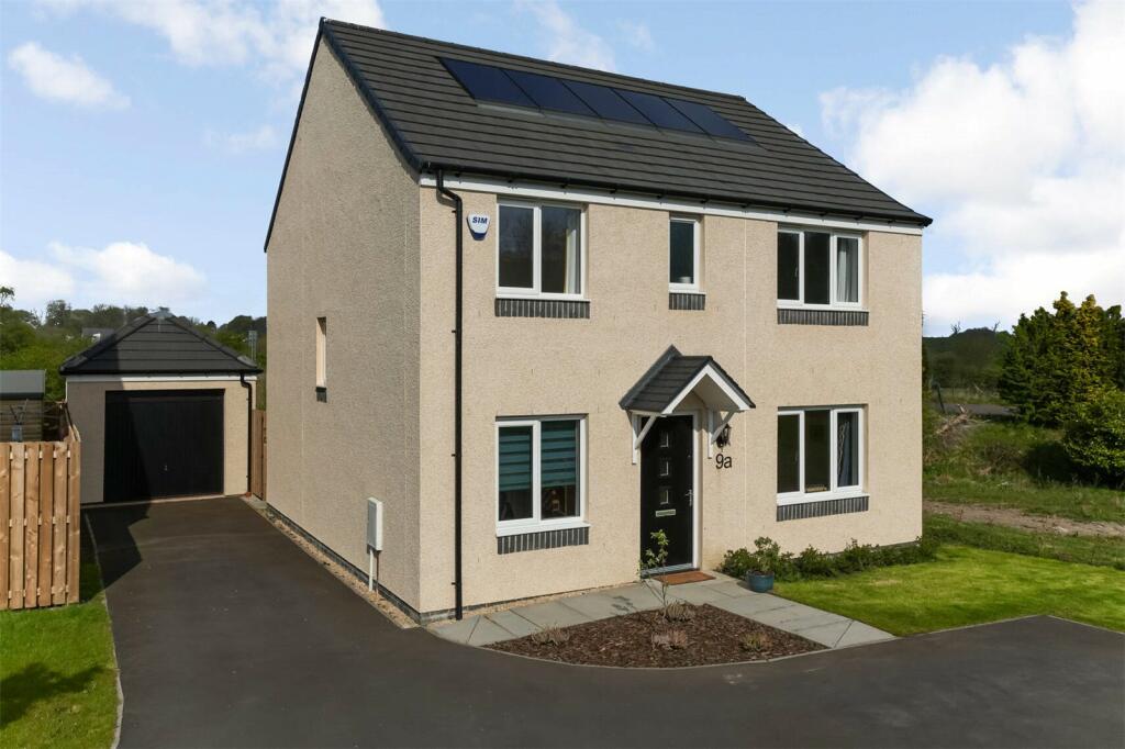 4 bedroom detached house for sale in Croftfoot Gardens, Gartcosh