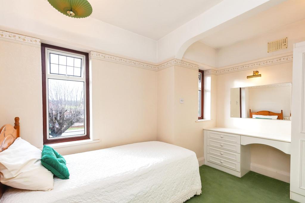 5 bedroom detached house for sale in Doles Lane, Findern, Derby