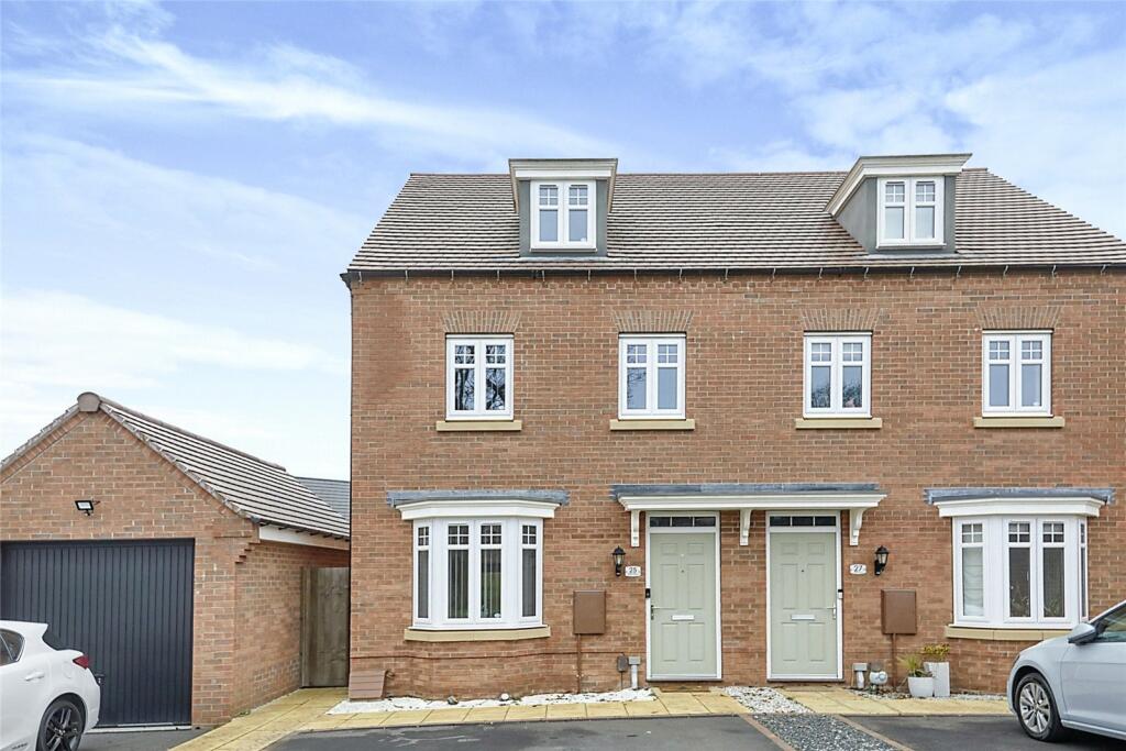 3 bedroom semidetached house for sale in Trent Way, Mickleover, Derby