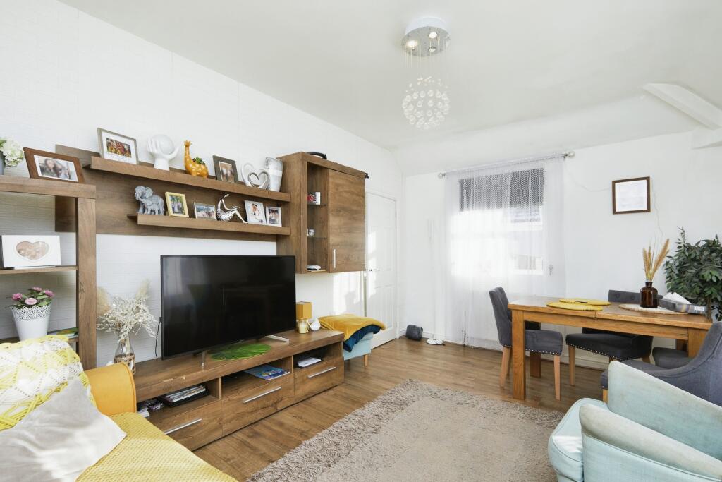 Additional property image - West Grove, Allenton, Derby, Derbyshire, DE24