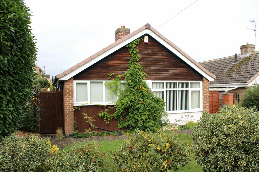 2 bedroom bungalow for sale in Alexandre Close, Littleover, Derby, Derbyshire, DE23
