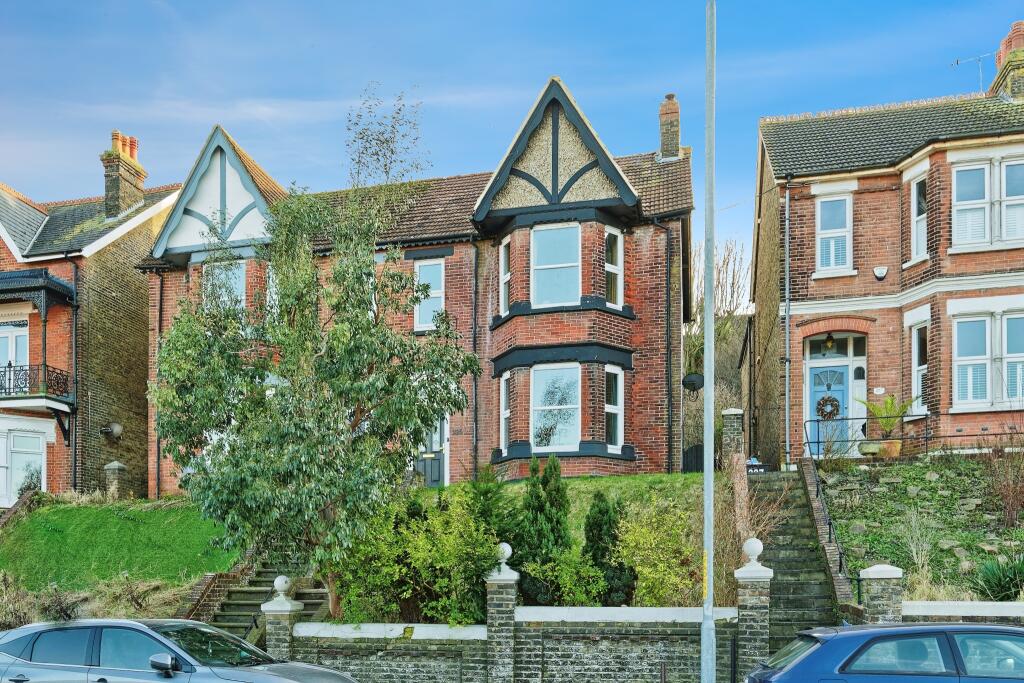 3 bedroom semidetached house for sale in Folkestone Road, Dover, Kent
