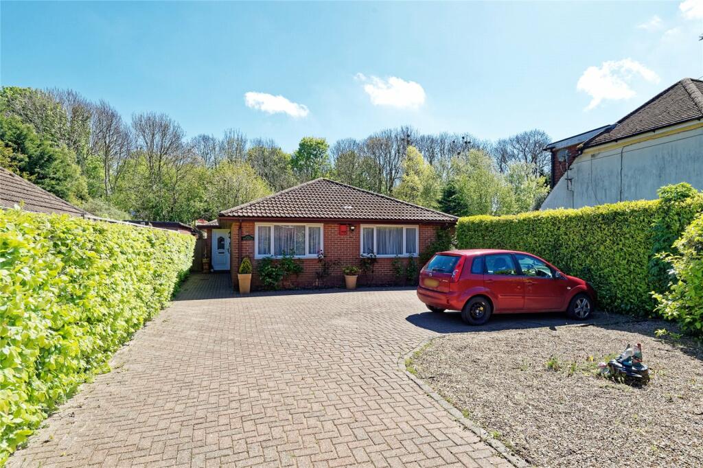 3 bedroom bungalow for sale in Wigmore Lane, Eythorne, Dover, Kent, CT15
