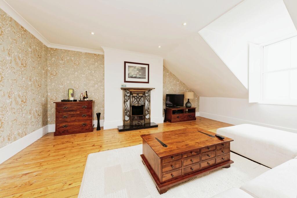 Additional image 2 of East Cliff, Dover, CT16