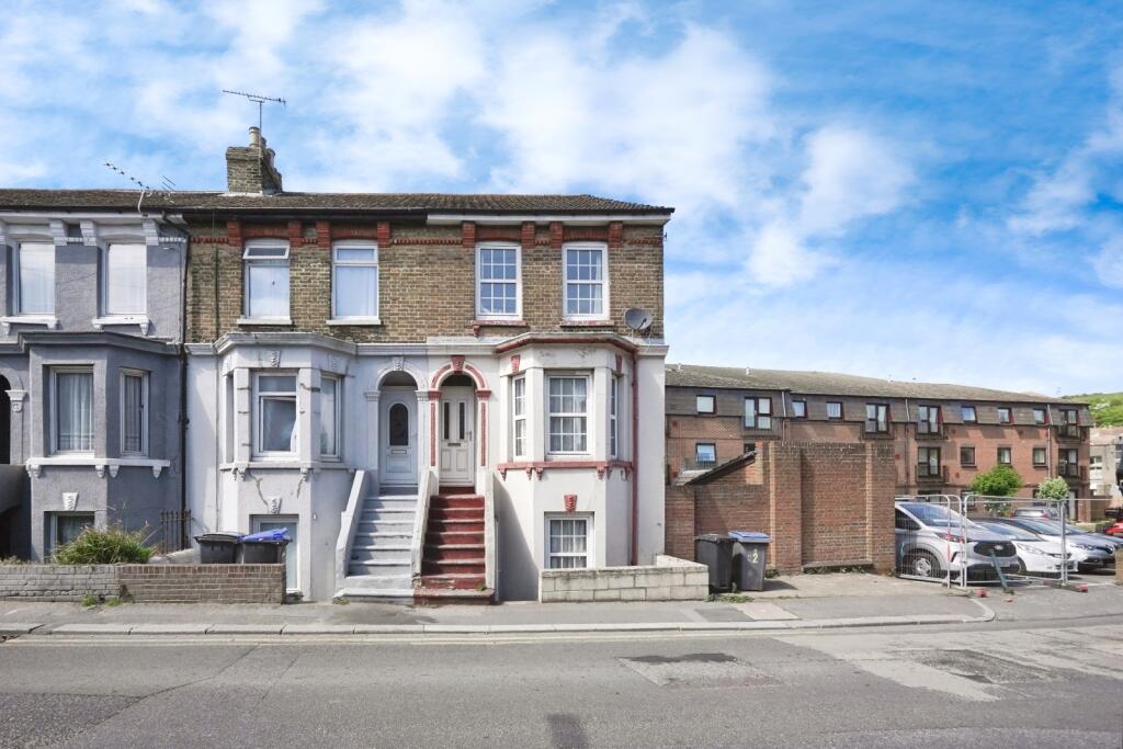 4 bedroom terraced house