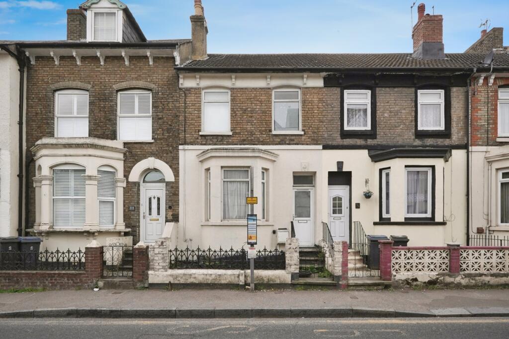 Main image of property: London Road, Dover, Kent, CT17