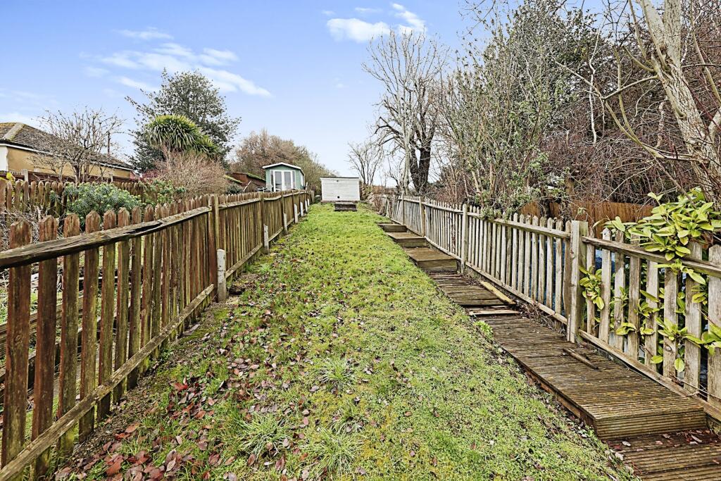 2 bedroom terraced house for sale in Easole Street, Nonington, Dover