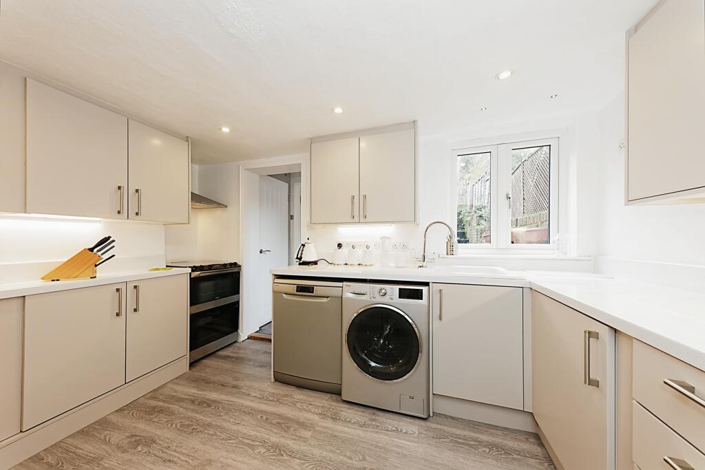 2 bedroom terraced house for sale in Easole Street, Nonington, Dover