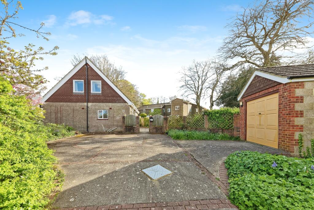 3 bedroom detached house for sale in Sandwich Road, Whitfield, Dover, Kent, CT16