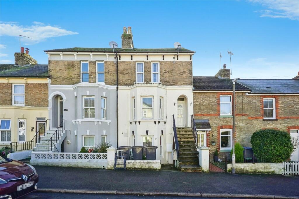 3 bedroom terraced house for sale in Kearsney Avenue, Dover, Kent, CT16