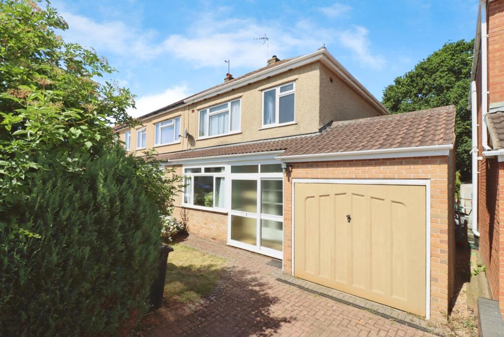 Main image of property: Fouracre Crescent, Downend, Bristol, BS16