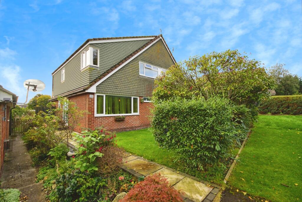 Main image of property: Birch Drive, Pucklechurch, Bristol, BS16
