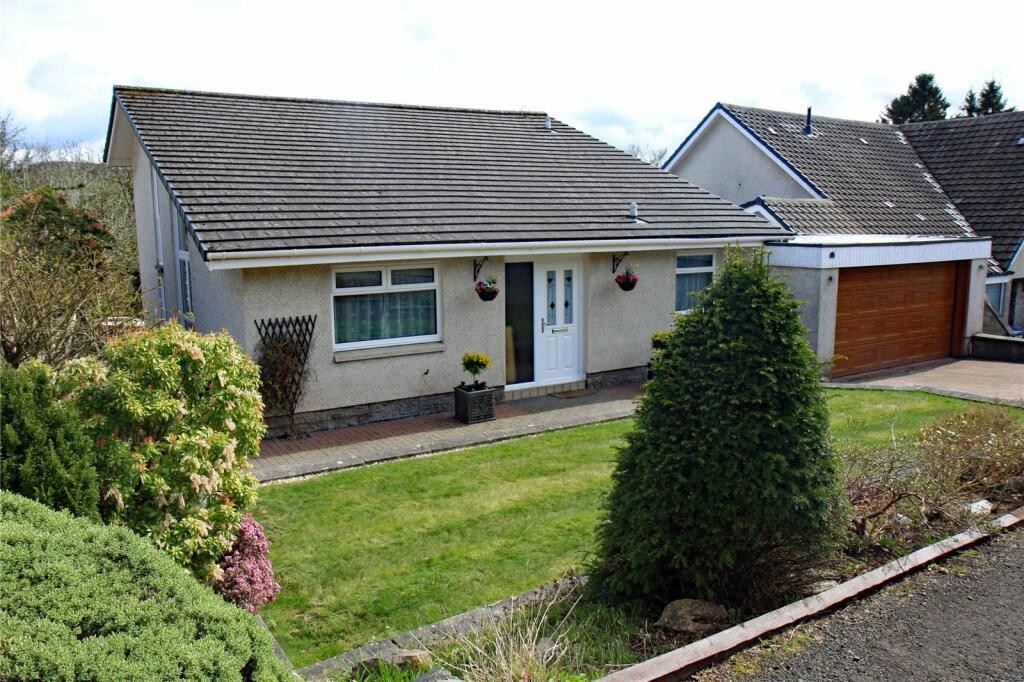4 bedroom detached house for sale in Calderglen Road, Calderglen, East Kilbride, South Lanarkshire, G74