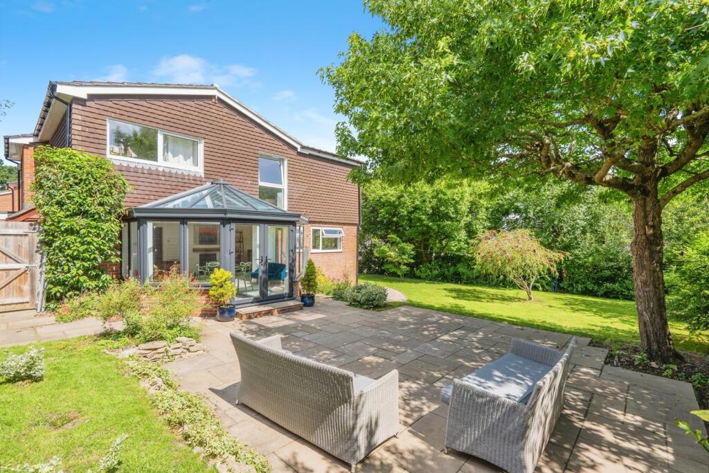 Main image of property: Hillbrow Close, Rowlands Castle, Hampshire, PO9