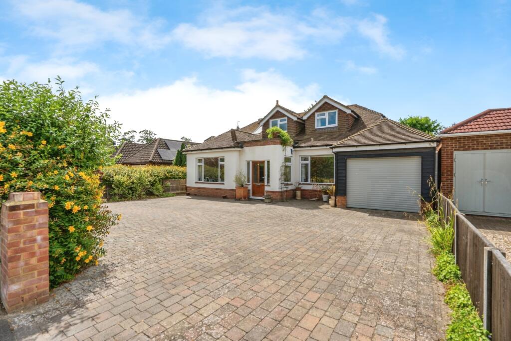 Main image of property: Park Crescent, Emsworth, Hampshire, PO10
