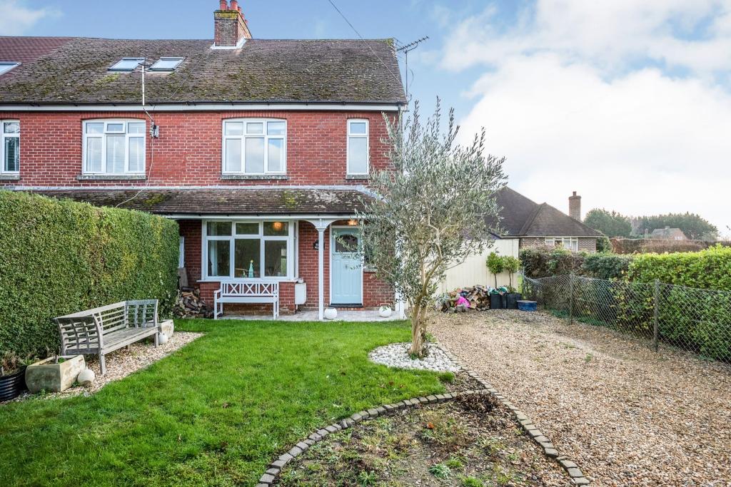 3 bedroom semidetached house for sale in Halt Villas, Broad Road