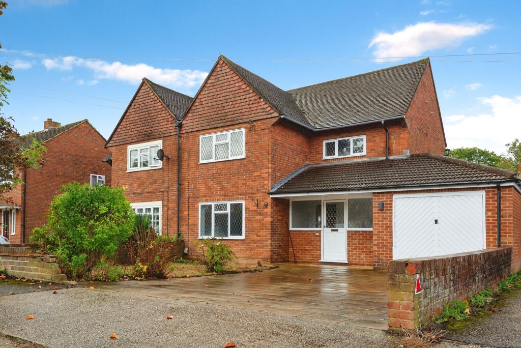 3 bedroom semidetached house for sale in Cranbrook Drive, Esher, KT10
