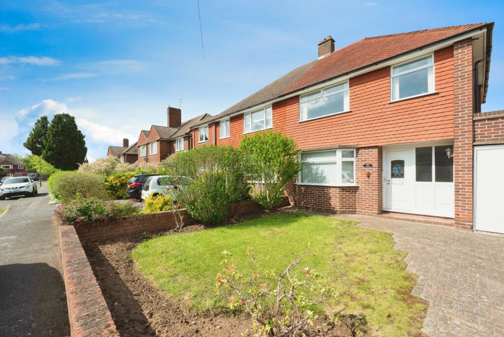 Main image of property: York Gardens, Walton-on-Thames, Surrey, KT12