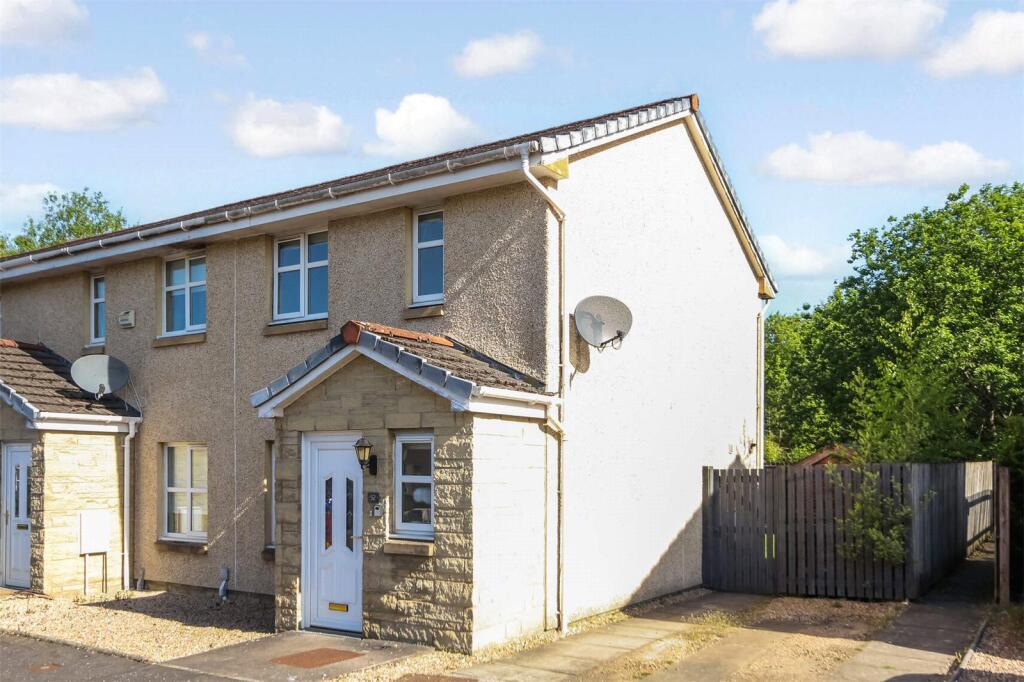 Main image of property: Carrongrange Gardens, Stenhousemuir, Larbert, Stirlingshire, FK5