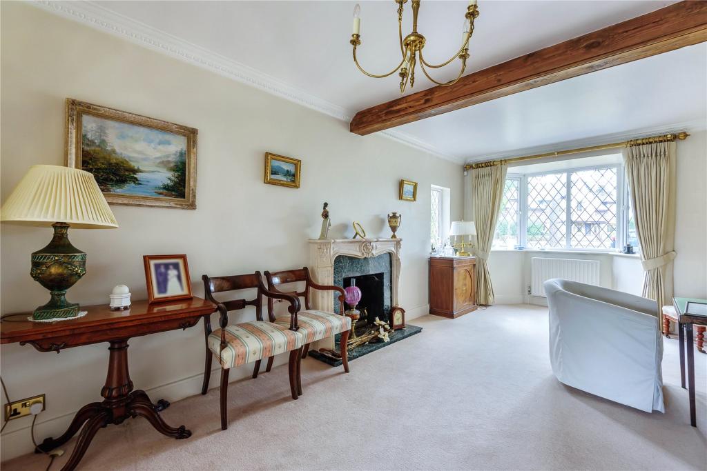 4 bedroom detached house for sale in Park Avenue, Farnborough Park