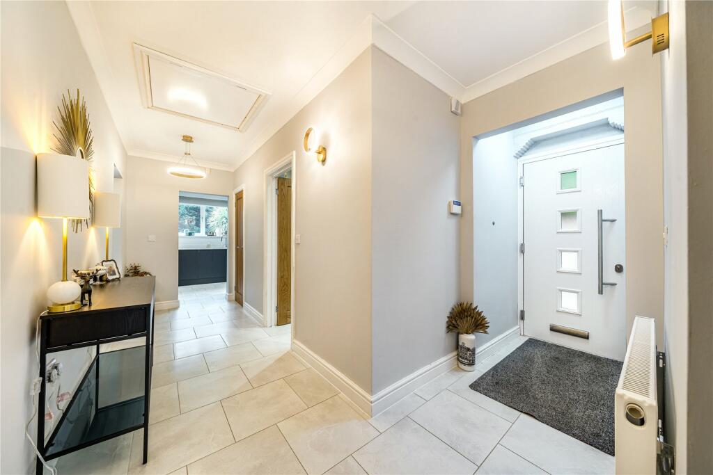 2 bedroom bungalow for sale in Shoreham Lane, Halstead, Sevenoaks, TN14