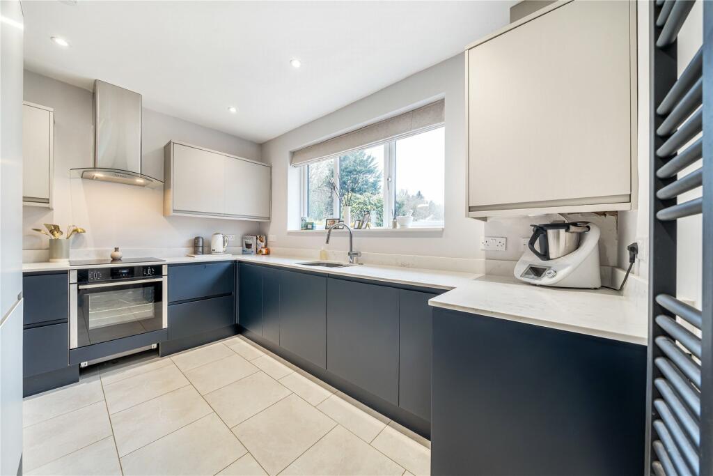 2 bedroom bungalow for sale in Shoreham Lane, Halstead, Sevenoaks, TN14