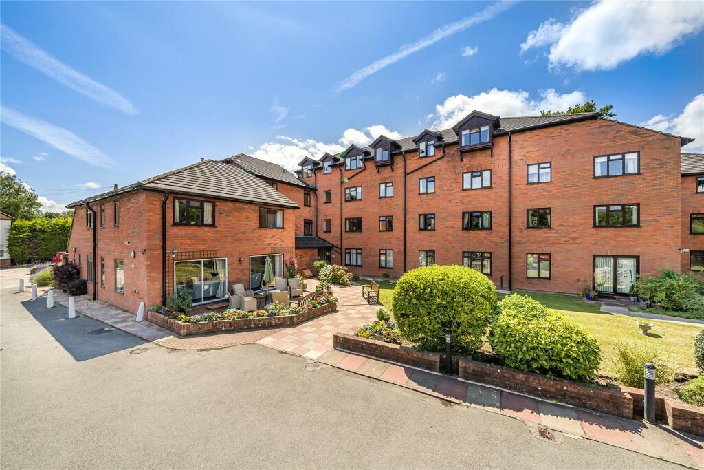 1 bedroom retirement property for sale in Farnborough Common, Orpington, BR6