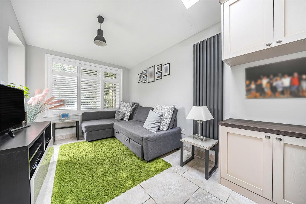 Additional property image - Crofton Avenue, Orpington